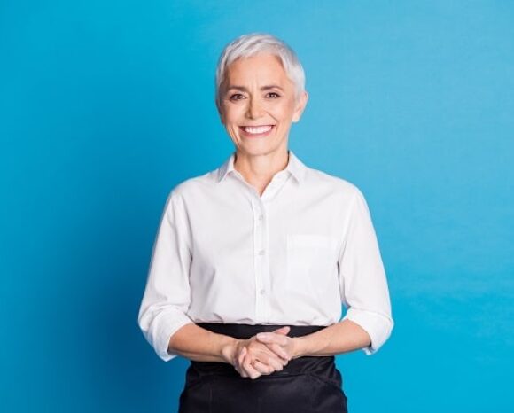 Arbeitende Rentnerin