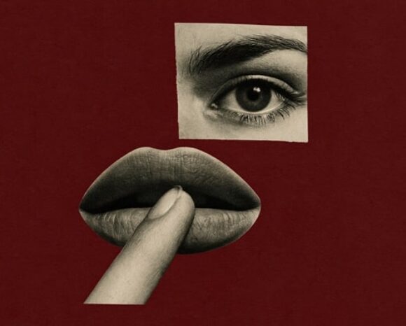 Auge und Mund vor rotem Hintergrund. Auf dem Mund liegt ein Finger, der Schweigen symbolisieren soll.