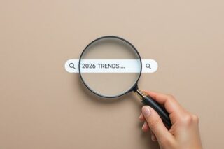 Lupe zeigt auf Trends